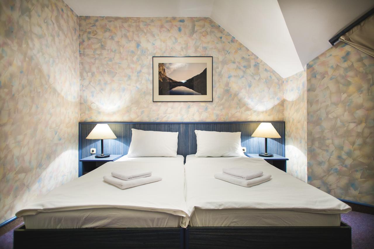 Hotel Dravograd Bagian luar foto
