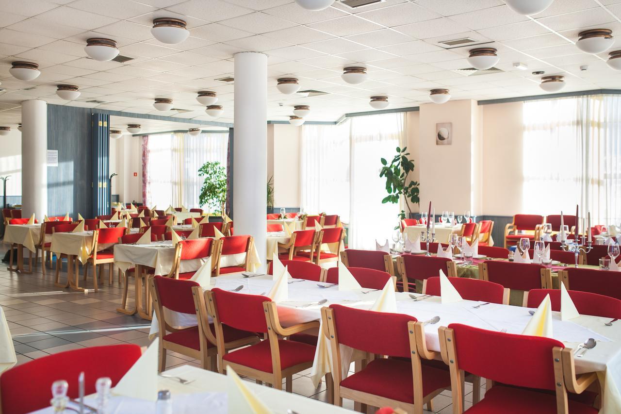 Hotel Dravograd Bagian luar foto